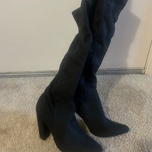 Elegant Black Women's Boots